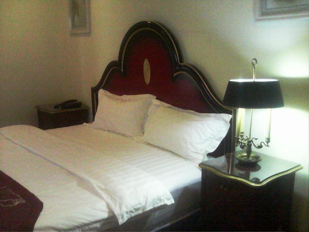 Rainbowland Hotel โอลองกาโป ภายนอก รูปภาพ