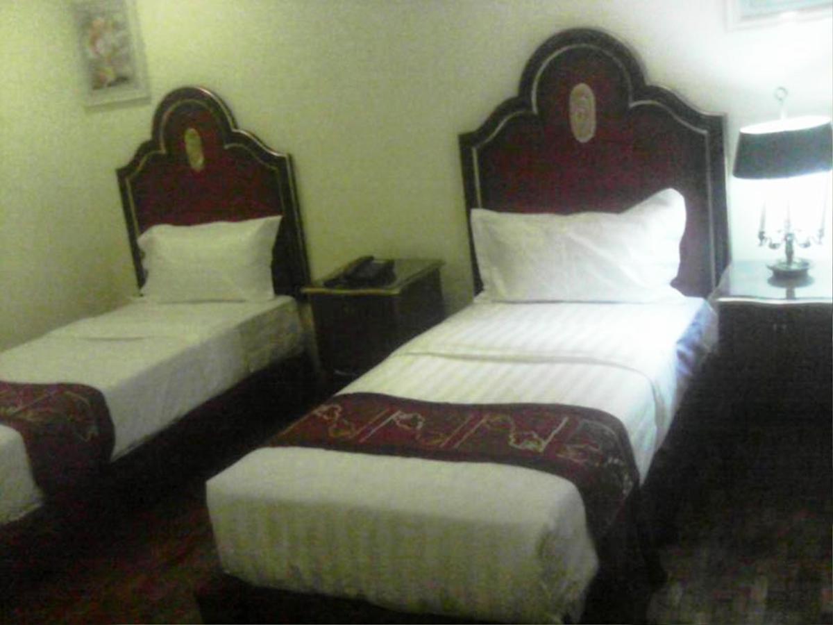 Rainbowland Hotel โอลองกาโป ภายนอก รูปภาพ