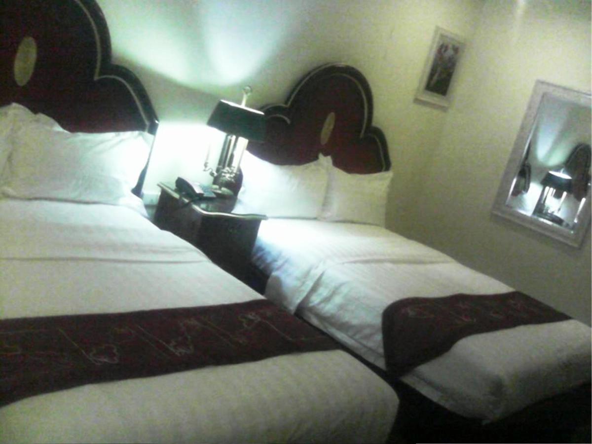 Rainbowland Hotel โอลองกาโป ภายนอก รูปภาพ